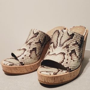 Vince Camuto Chaisen Snake Print Cork Wedges 9.5M